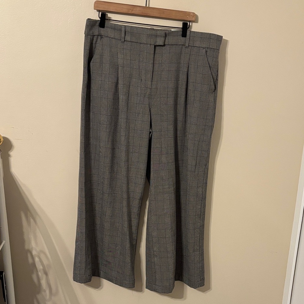 NWT American Eagle Plaid Wide Leg Trouser Pants